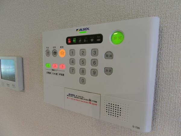レイクヒルズC棟