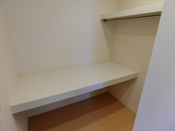 レイクヒルズC棟