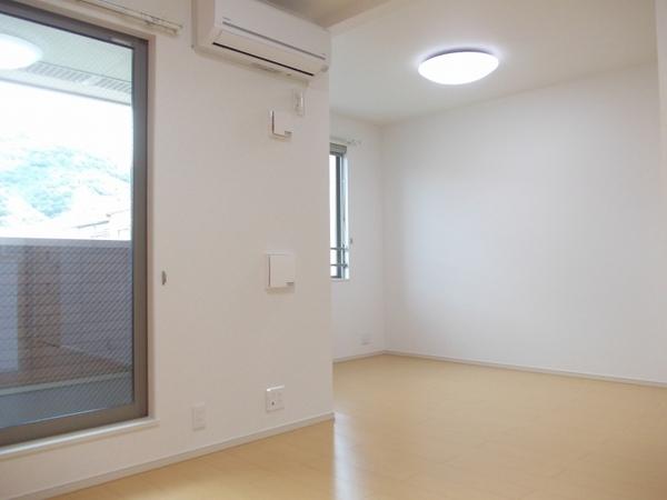柏原市法善寺４丁目のハイツ