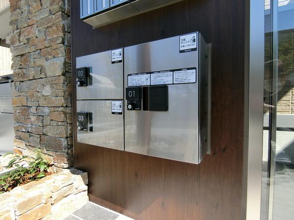 羽曳野市誉田３丁目のハイツ
