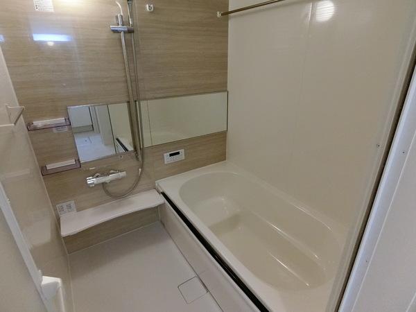 羽曳野市誉田３丁目のハイツ