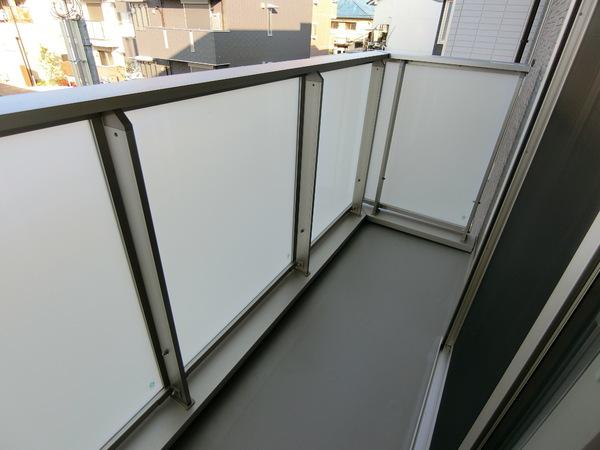 羽曳野市誉田３丁目のハイツ