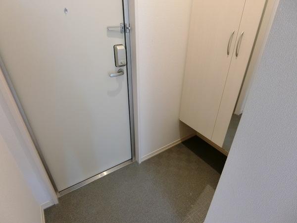 羽曳野市誉田３丁目のハイツ