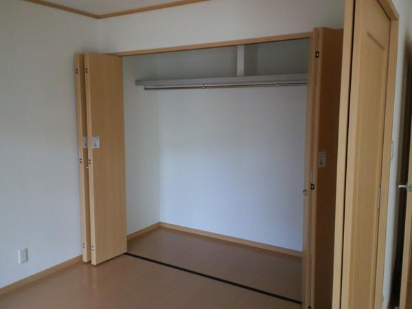 羽曳野市高鷲９丁目のハイツ