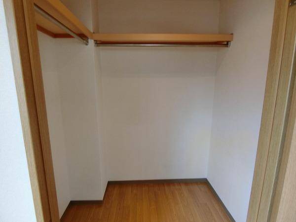 羽曳野市島泉２丁目のアパート