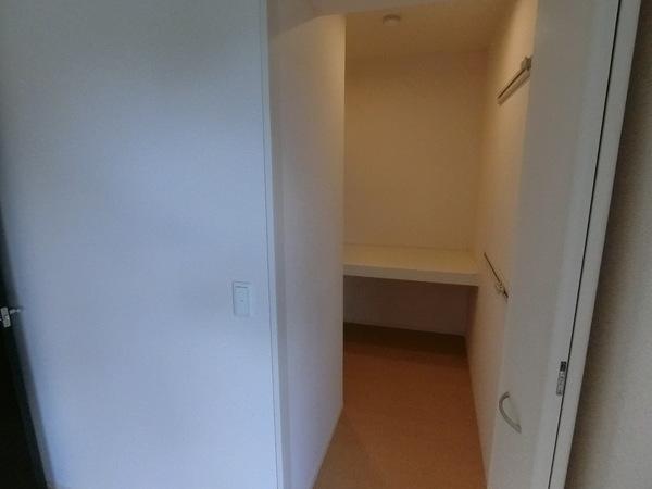 レイクヒルズC棟(収納)