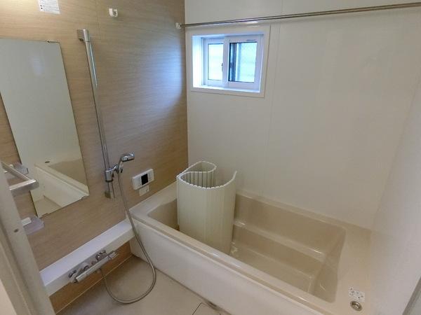 レイクヒルズC棟(バス)