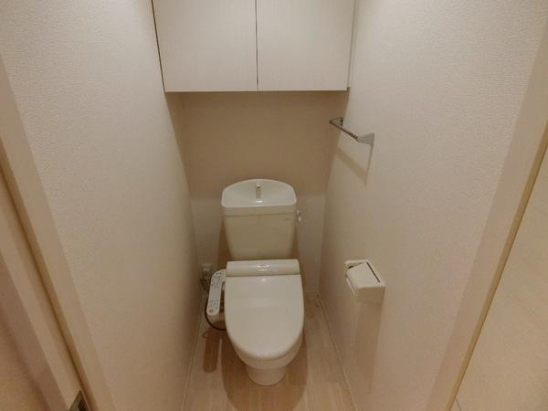 レイクヒルズB棟