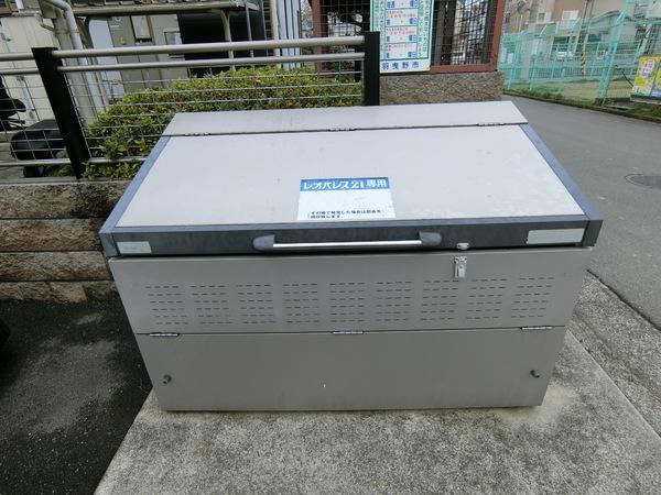 羽曳野市樫山のハイツ