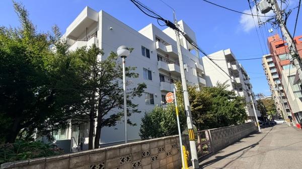 札幌市中央区北一条西28丁目のマンション