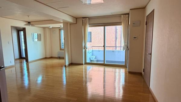 札幌市中央区北一条西２８丁目のマンション