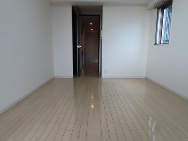 エスティメゾン京橋(リビング)