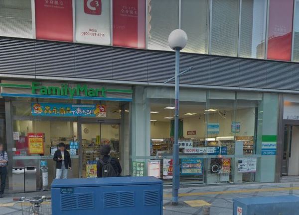 ザ・パークハビオ堂島(ファミリーマート曽根崎二丁目店)