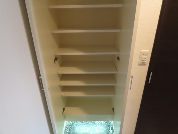 エスティメゾン京橋(収納)