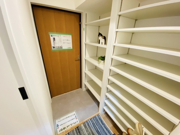 アプリーレ大阪城北(玄関)