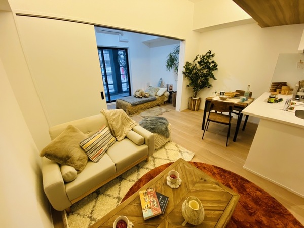 アプリーレ大阪城北(リビング)