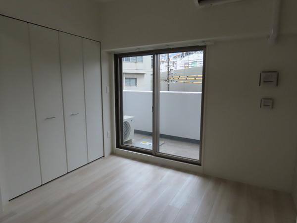 セレニテ京橋クレア(寝室)