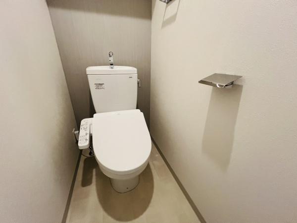 大阪市城東区中浜2丁目のマンション(トイレ)