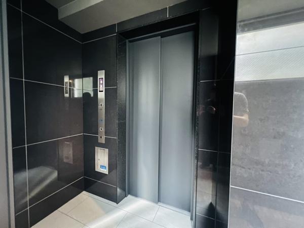 大阪市城東区中浜2丁目のマンション(エントランス)