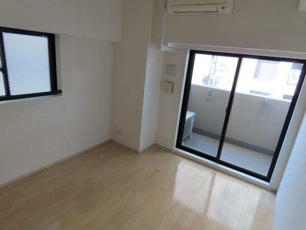 レジュールアッシュ大阪城ノルド(寝室)