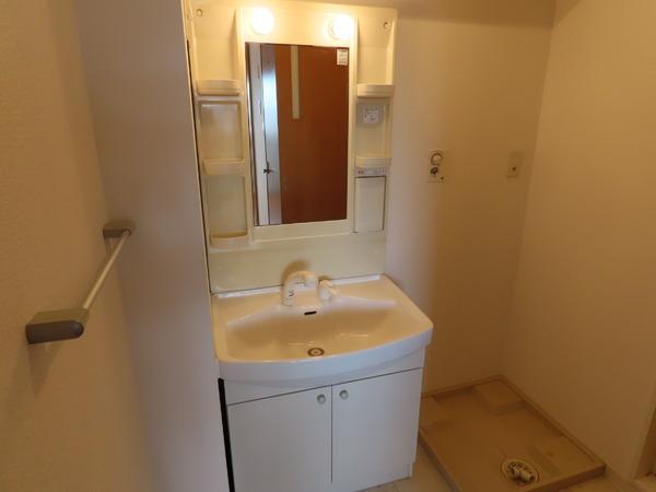 ウィスタリア京橋(洗面台・洗面所)