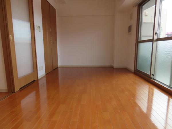 ウィスタリア京橋(収納)