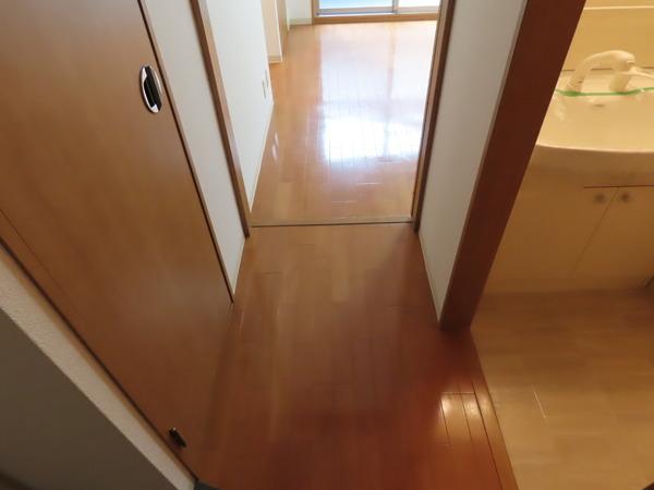 ウィスタリア京橋(玄関)