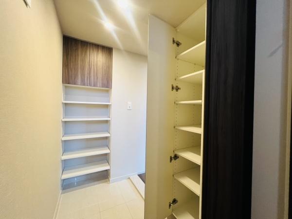 大阪市都島区都島北通1丁目のマンション(玄関)