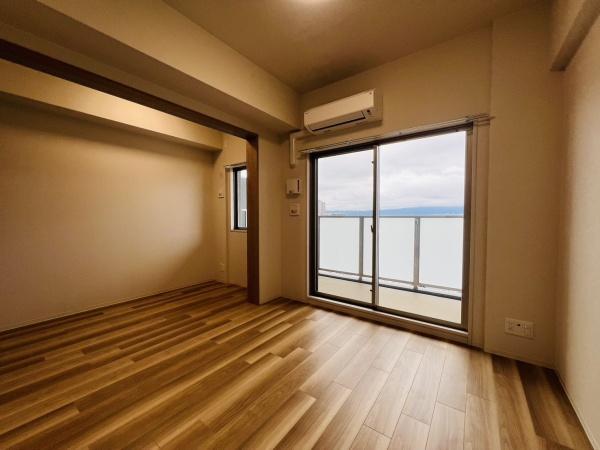 大阪市城東区東中浜9丁目のマンション(リビング)