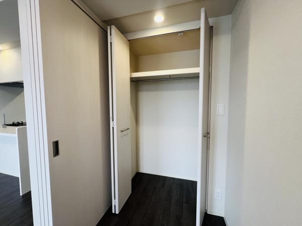 大阪市城東区東中浜9丁目のマンション(収納)