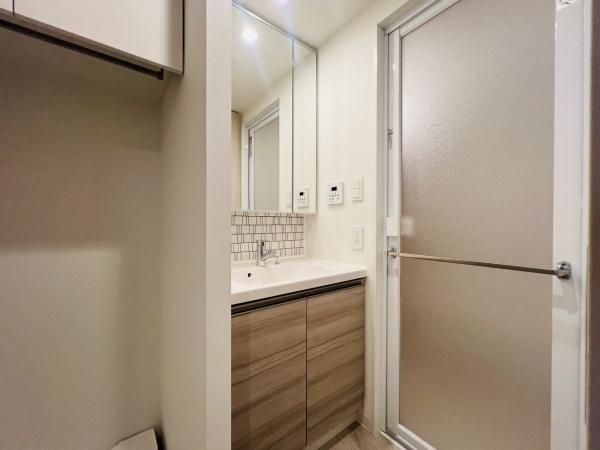 大阪市都島区都島北通1丁目のマンション(洗面台・洗面所)