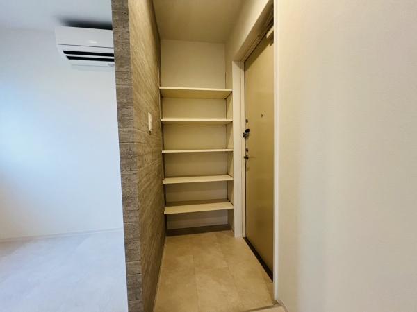 大阪市城東区東中浜9丁目のマンション(玄関)