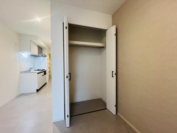 大阪市城東区東中浜9丁目のマンション(収納)