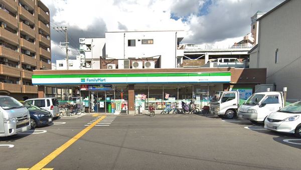 大阪市城東区東中浜9丁目のマンション(ファミリーマート東中浜六丁目店)