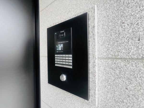 大阪市城東区中浜2丁目のマンション(エントランス)