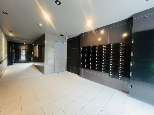 大阪市城東区中浜2丁目のマンション(エントランス)