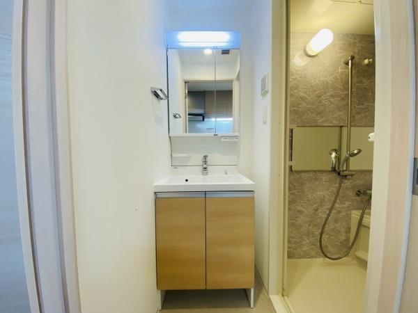 スプランディッド京橋EAST(洗面台・洗面所)