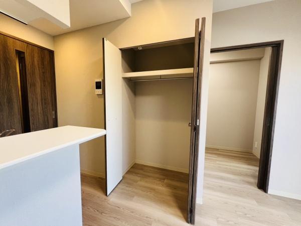 大阪市都島区片町2丁目のマンション(収納)