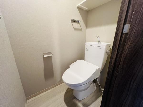 大阪市都島区片町2丁目のマンション(トイレ)