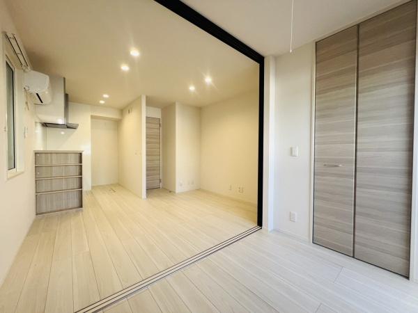 大阪市城東区諏訪3丁目のアパート(洋室)