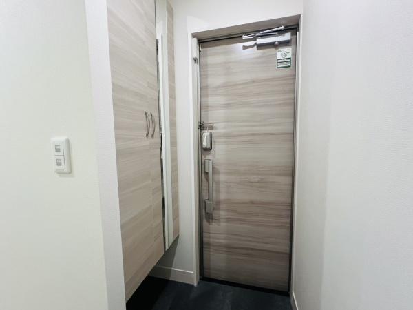 大阪市城東区永田1丁目のアパート(玄関)