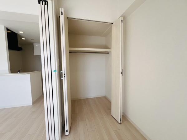 大阪市城東区東中浜2丁目のマンション(収納)