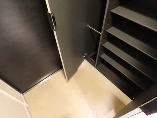 大阪市城東区東中浜９丁目のマンション