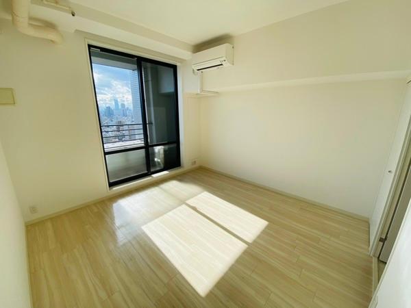 メゾン・ド・ヴィレ大阪城公園前(洋室)