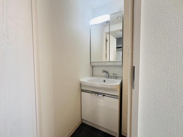 ソルテラスOSAKAJO　EST