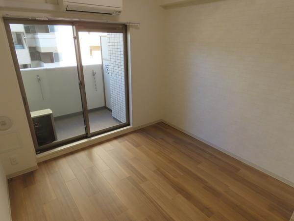 プレサンス大阪天満リバーシア