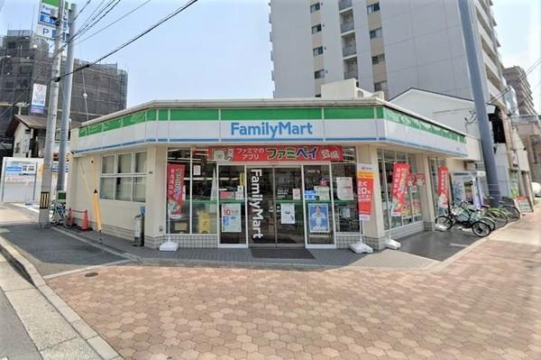 アドバンス大阪城北フィエルテ(ファミリーマート都島内代町店)