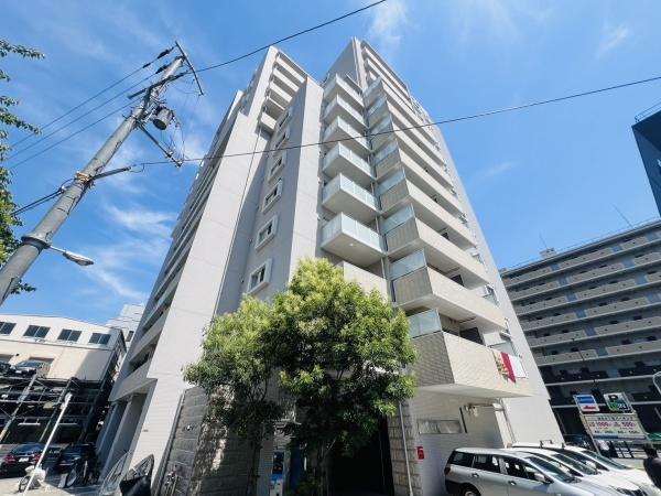 W.O.B.KYOBASHI（ウォブキョウバシ）
