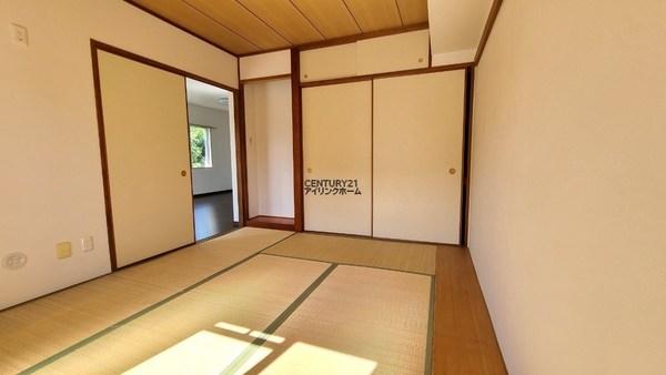 青葉の森公園通り　１０号棟
