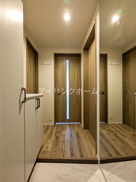 Regaro船橋馬込沢(玄関)